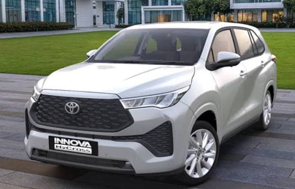 Innova Hycross